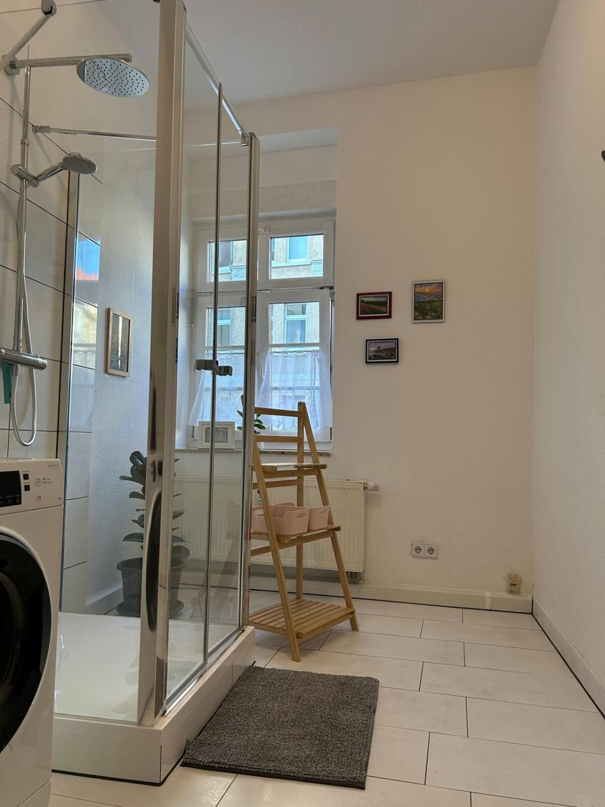 Sonnige Wohnung, Nur 10 Minuten Bis Ins Zentrum Apartment *